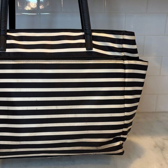 Kate Spade Watson Lane Betheny Baby Bag or Weekender Travel Bag - Picture 5 of 16